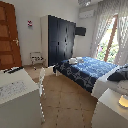 Estia Domus 4*