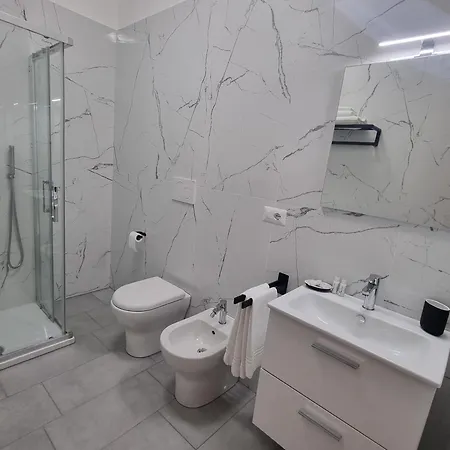 Bed & Breakfast Estia Domus *