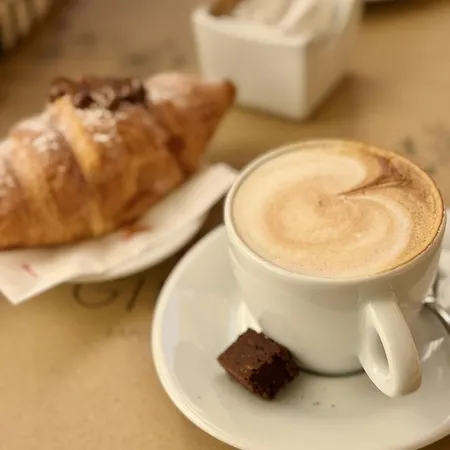 Estia Domus Couette-café Pompéi