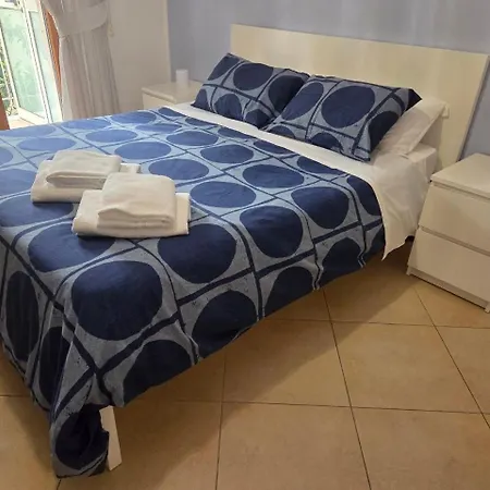 Estia Domus Couette-café 4*